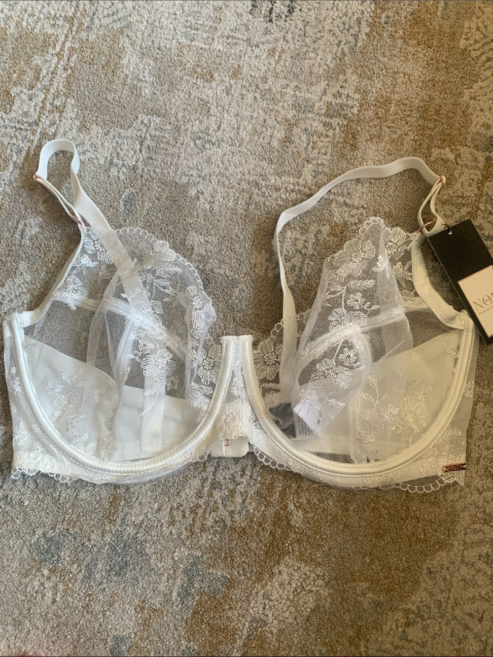 nOir Sheer Floral Lace Underwire Bra in White size 36ddd